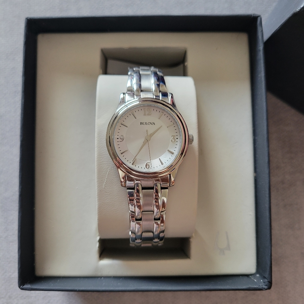 Bulova Women's Silver Quartz Stainless Steel Watch 96L005, NEW